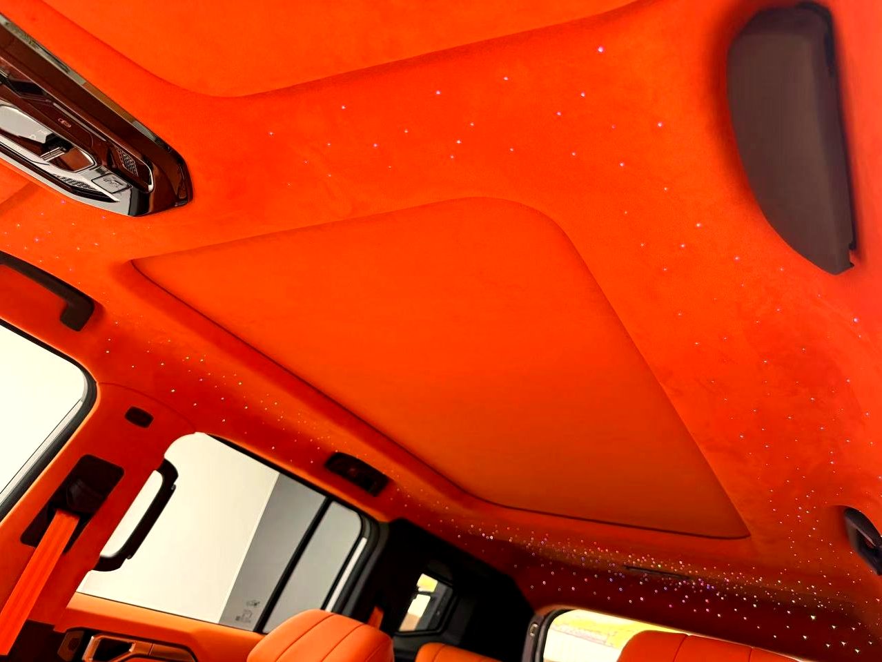 Jetour T2 orange leather headliner detail